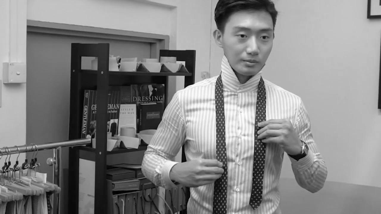 Easy methods to tie a Full Windsor Knot